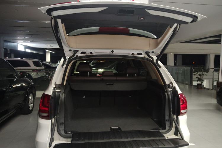 Used BMW X5 2018 xDrive28i
