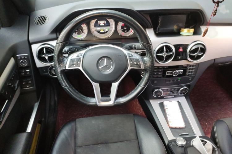 Used Mercedes-Benz GLK-Class 2015 GLK 260 4MATIC Fashion Edition Ultimate Version
