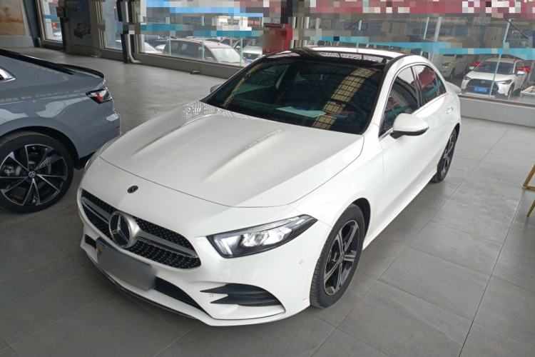 Used Mercedes-Benz A-Class 2022 Revised Version A 200 L Sport Sedan Fashionable Style