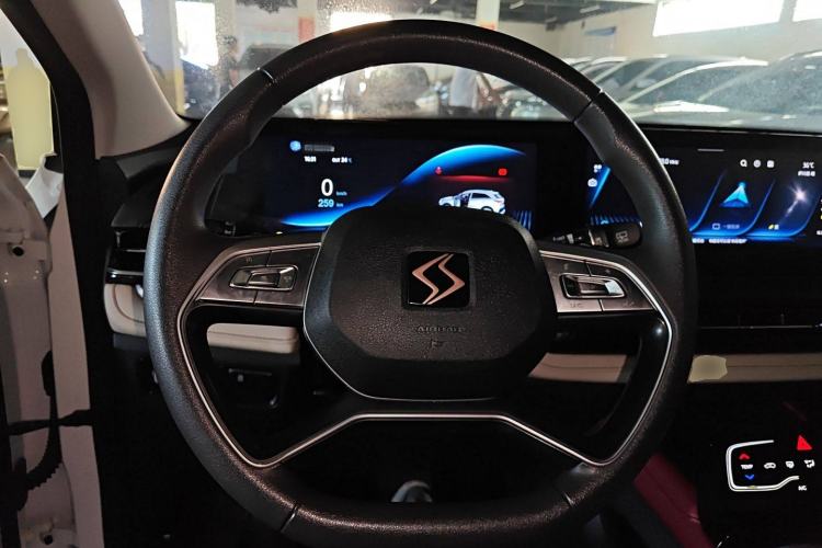 Used SOL QX 2021 300T DCT Luxury Smart Connectivity Version
