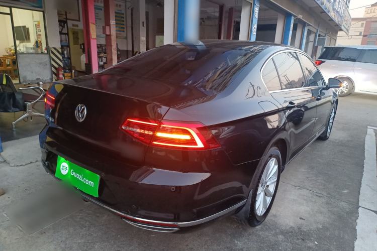 Used Volkswagen Magotan 2019 330TSI DSG Leading Edition China V Standard
