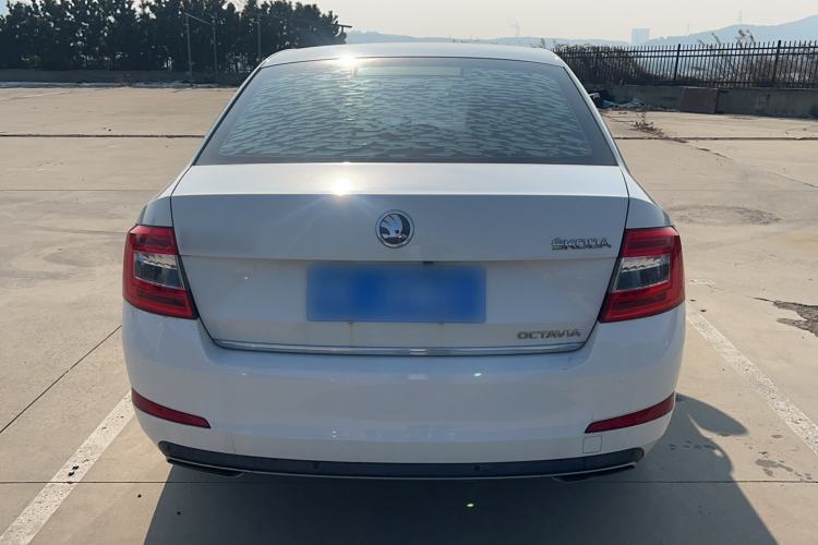 Used Skoda Octavia 2016 1.6L Automatic Smart Drive Edition