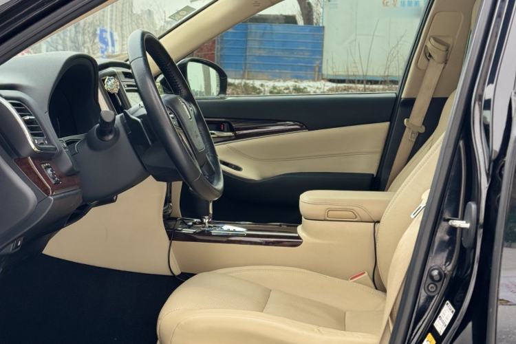 Used Toyota Crown 2018 2.0T Fashion Edition
