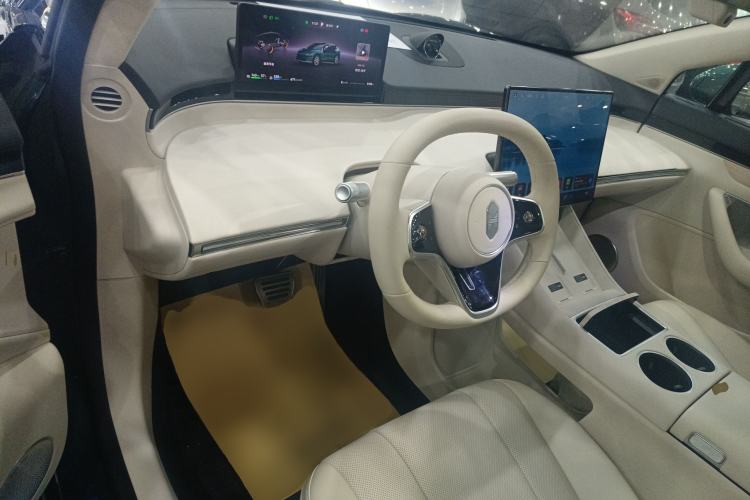 Used Hima Luxeed R7 2026 Model Range-Extending Max
