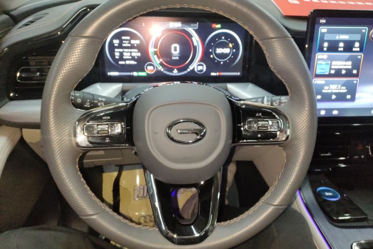 Used GAC Trumpchi GS8 2022 Dual-Engine Series 2.0TM Four-Wheel Drive Prestige Edition (6 Seats)
