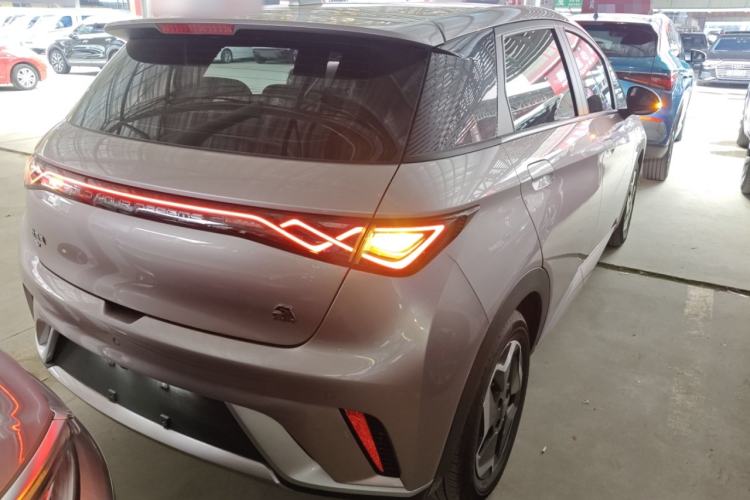 Used BYD Dolphin 2021 405 km Fashion Edition