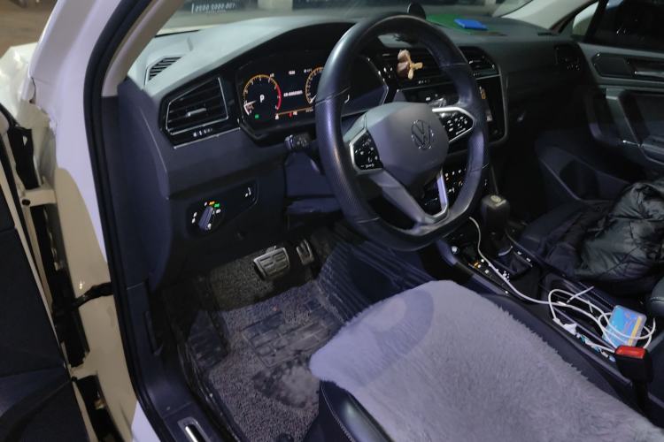 Used Volkswagen Tiguan L 2021 330TSI Automatic Two-Wheel Drive R-Line Enhanced Edition
