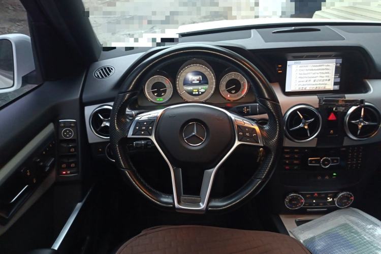 Used Mercedes-Benz GLK-Class 2015 GLK 260 4MATIC Dynamic Edition Ultimate Version
