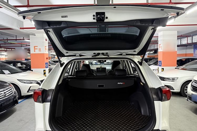 Used Toyota RAV4 2020 2.0L CVT 4x4 Trend Edition
