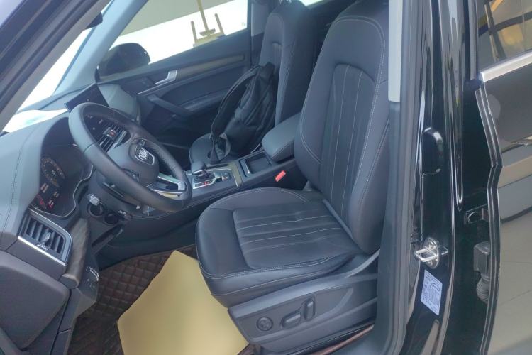 Used Audi Q5L 2022 Updated Version 40T Luxury Elegant Edition
