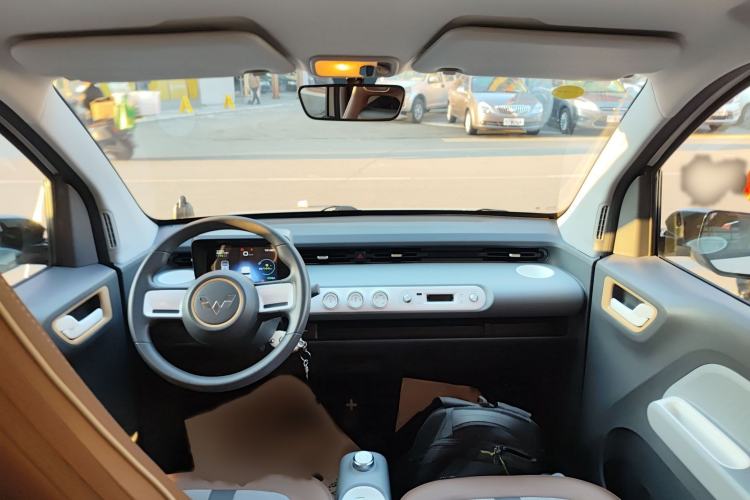 Used Wuling Hongguang MINIEV 2022 GAMEBOY 200km Gaming Edition with Lithium Iron Phosphate
