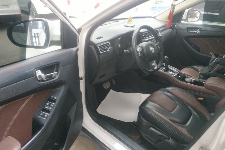 Used Dongfeng Fengon 580 2016 Revised Version 1.5T CVT Luxury Edition
