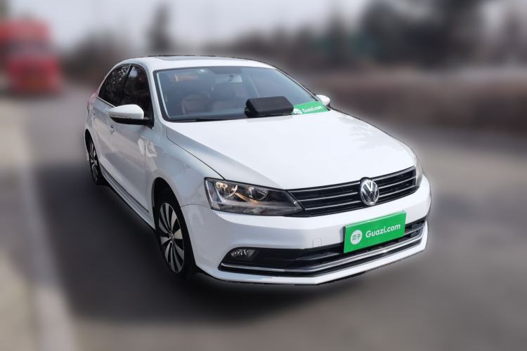 Used Volkswagen Sagitar 2017 230TSI Automatic Comfort Version