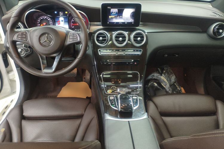 Used Mercedes-Benz GLC 2018 Facelifted GLC 260 4MATIC Dynamic Edition