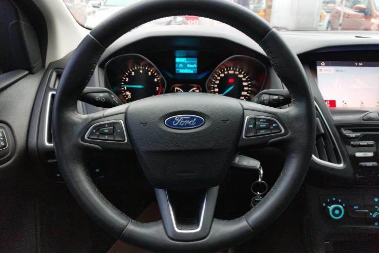 Used Ford Focus 2018 Sedan Classic 1.6L Automatic Trendy SmartDrive Edition