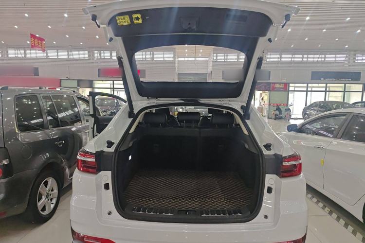 Used Changan CS85 COUPE 2019 1.5T DCT Luxury Version China VI Standard