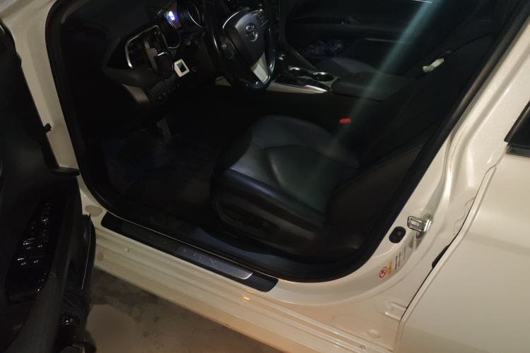 Used Toyota Camry 2018 Dual-Engine 2.5HQ Flagship Edition
