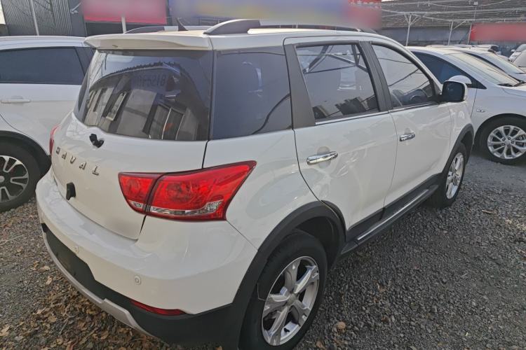 Used Haval H1 2017 Red-Label 1.5L AMT Luxury Model
