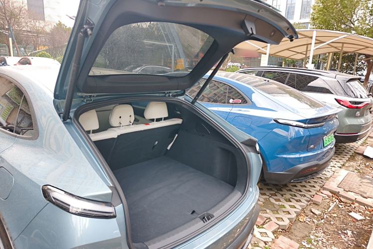 Used ONVO L60 2024 60 kWh Rear-Drive Version