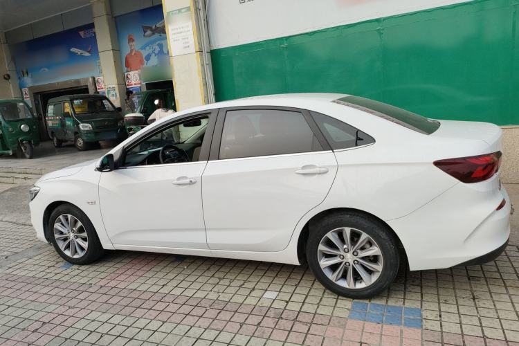 Used Chevrolet Monza 2021 320 Automatic Enjoyment Sunroof Edition
