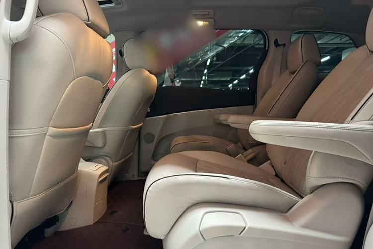 Used Buick GL8 2022 Land Business Class 652T Luxury Model
