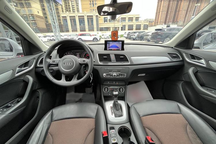 Used Audi Q3 2017 35 TFSI Fashion Model
