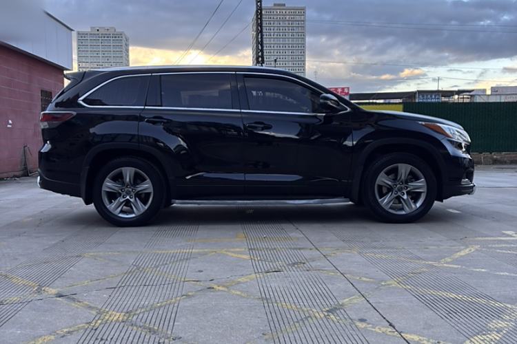 Used Toyota Highlander 2015 2.0T Four-Wheel Drive Ultimate Edition 7-Seater
