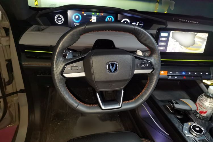 Used Changan UNI-V 2022 1.5T Prestige Version
