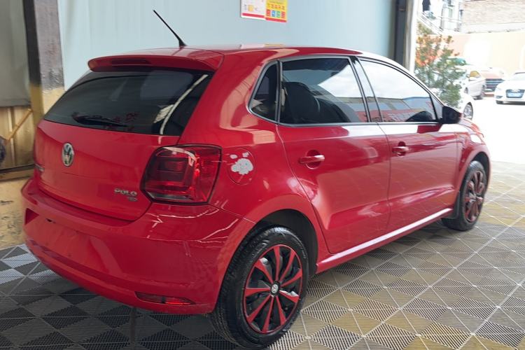 Used Volkswagen Polo 2016 1.6L Automatic Comfort Model
