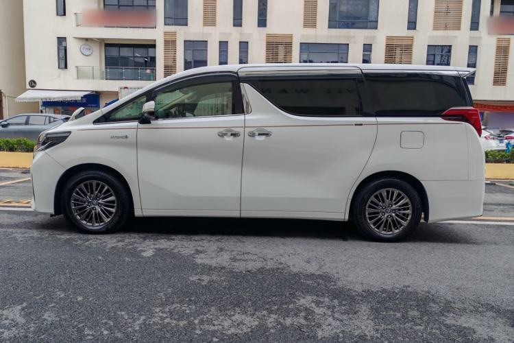Used Toyota Alphard 2021 Dual-Engine 2.5L Luxury Edition