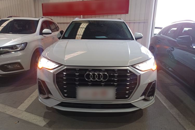 Used Audi Q3 2019 35 TFSI Fashion Dynamic Model
