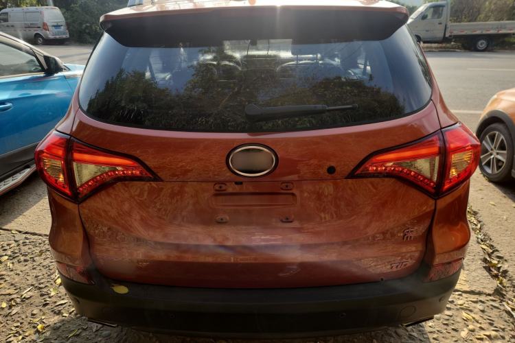 Used BYD Song 2016 GaiShi Edition 1.5TID Automatic Elite Model
