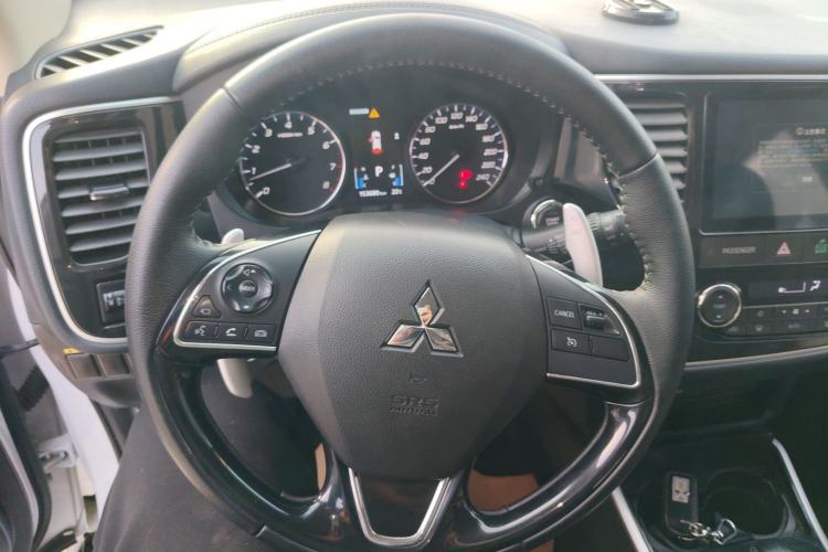 Used Mitsubishi Outlander 2021 2.4L 4x4 DynaDrive Edition 5 Seats
