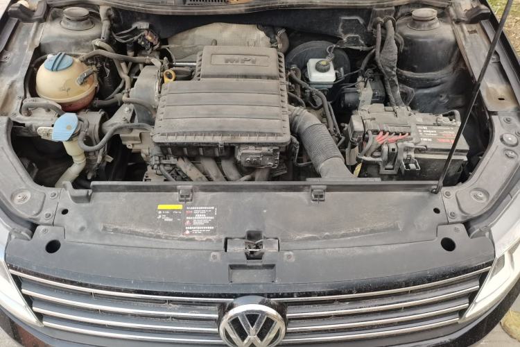 Used Volkswagen Lavida 2015 1.6L Automatic Comfort Edition
