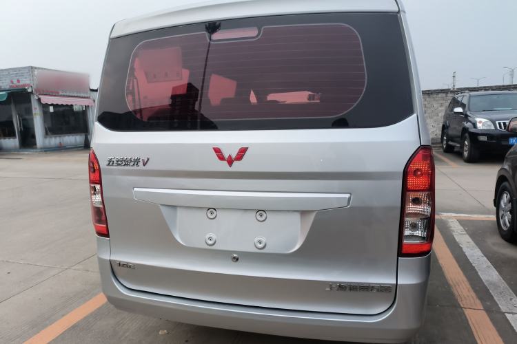 Used Wuling Rongguang V 2016 1.5L Standard Version
