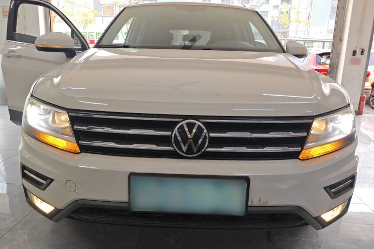 Used Volkswagen Tiguan L 2021 330TSI Automatic Two-Wheel Drive Smart Edition
