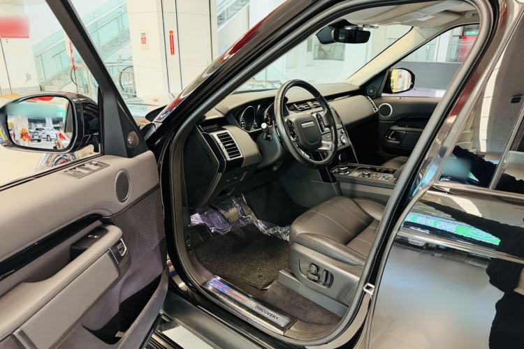 Used Land Rover Discovery 2018 2.0T SE