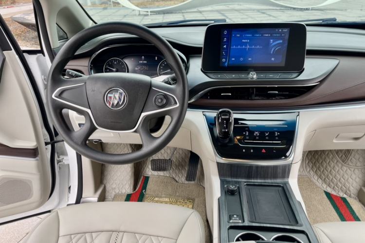 Used Buick GL8 2021 Land Cruiser Executive Class 652T Comfort Model
