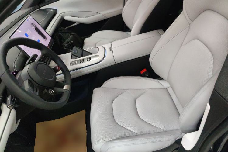 Used  SU7 2024 Rear-Drive Long-Range Intelligent Driving Version
