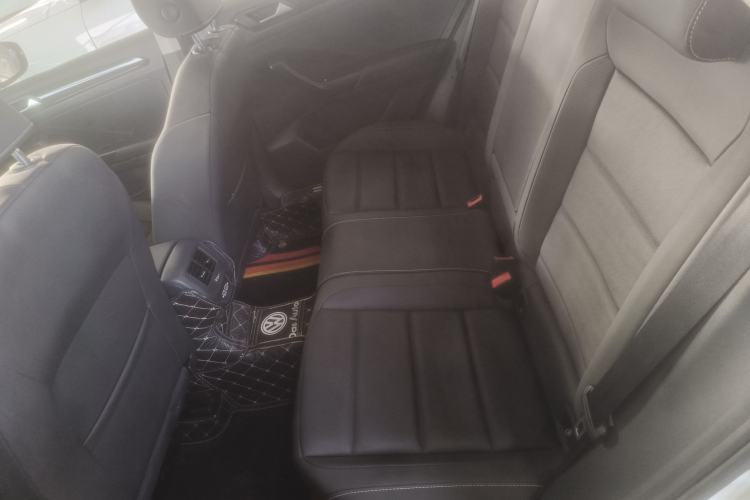 Used Volkswagen T-ROC 2021 280TSI DSG Two-Wheel Drive Comfort Connect Edition