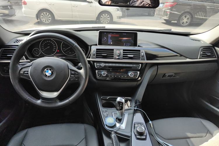 TDK.VehicleDetails.img