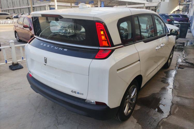 Used Bestune NAT 2023 PRO Comfortable Travel Battery-Swap Version 401km