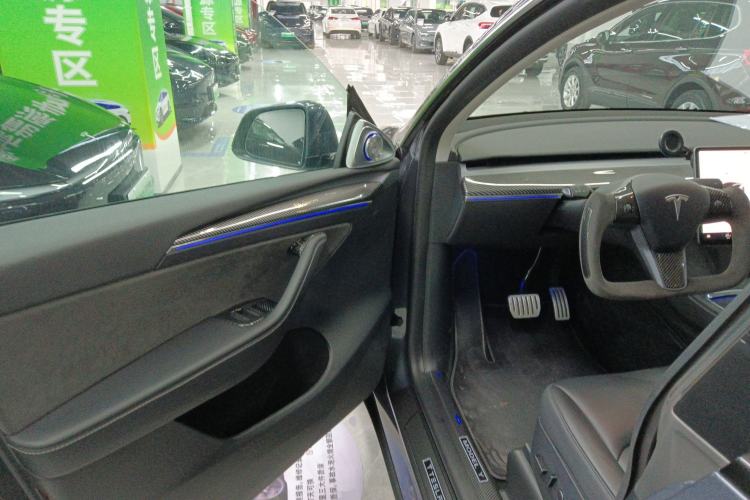 Used Tesla Model Y 2022 Performance High-Performance All-Wheel-Drive Version
