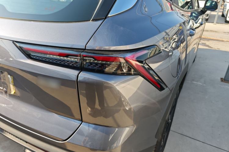 Used JETOUR Dashing 2025 1.5T DCT Luxury Edition
