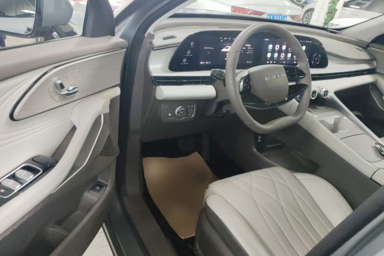 Used  Stellar C-DM 2025 200 with Ultra-Long Range Pro All-Wheel Drive
