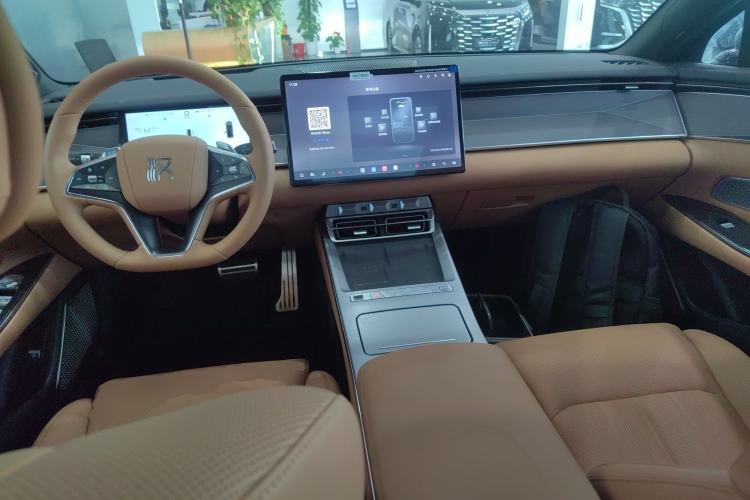 Used BYD Han L 2025 DM-p Four-Wheel-Drive LiDAR Flagship Model
