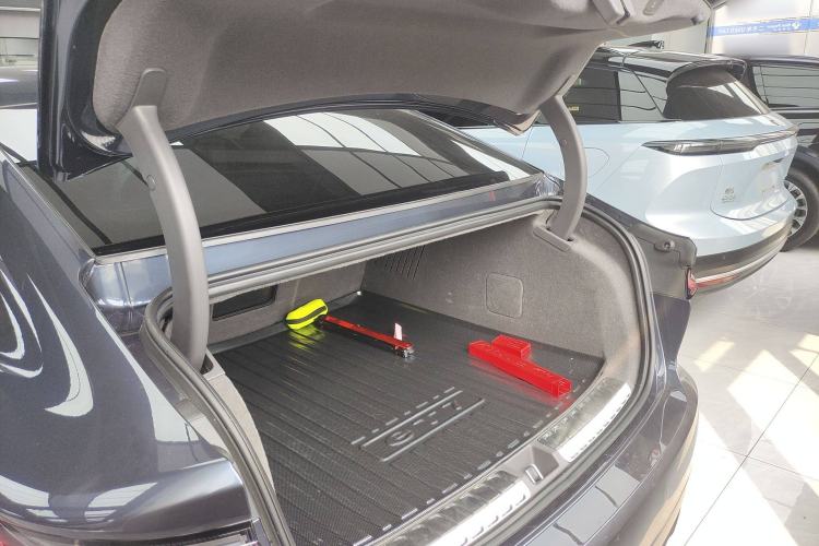 Used Nio ET7 2024 75 kWh Executive Edition
