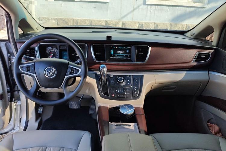 Used Buick GL8 2017 25S Comfort Version China V Standard
