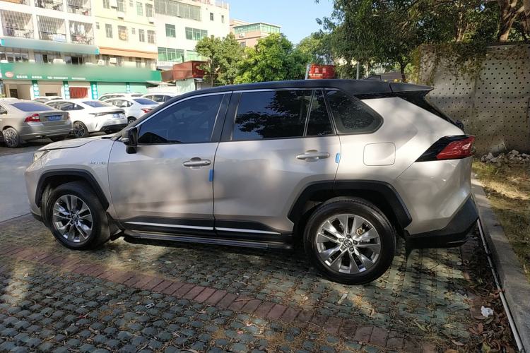 Used Toyota Wildlander 2020 Dual-Engine 2.5L E-CVT Two-Wheel Drive Luxury Edition
