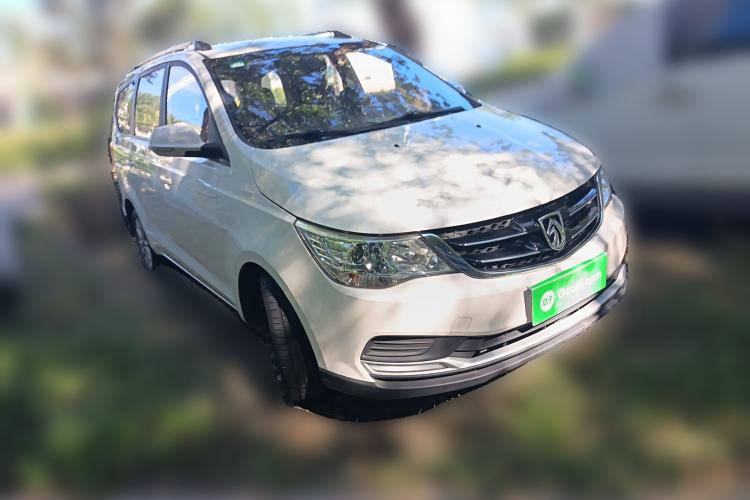 Used Baojun 730 2016 Revised Version 1.5L Manual Standard Model 5 Seats
